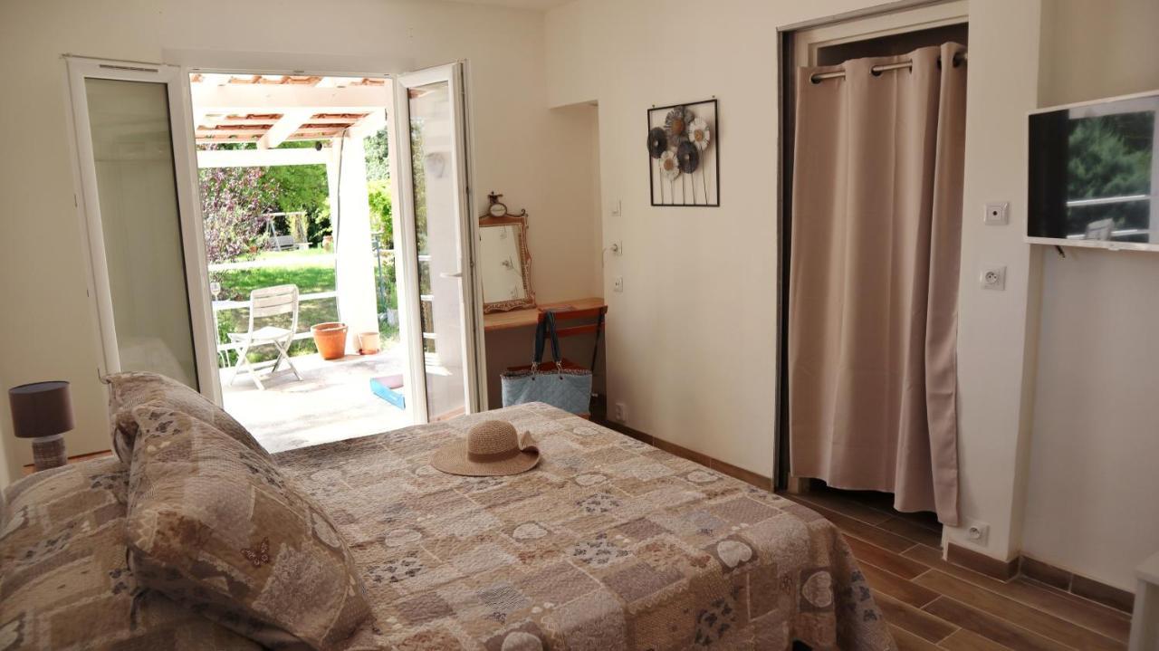 ドラギニャン Le Jardin Des Selves Bed & Breakfast エクステリア 写真